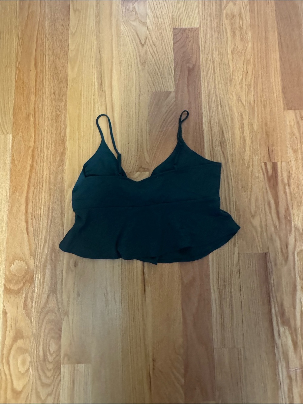 Women's Green Tie-Front Camisole Top - Picture 3 of 4